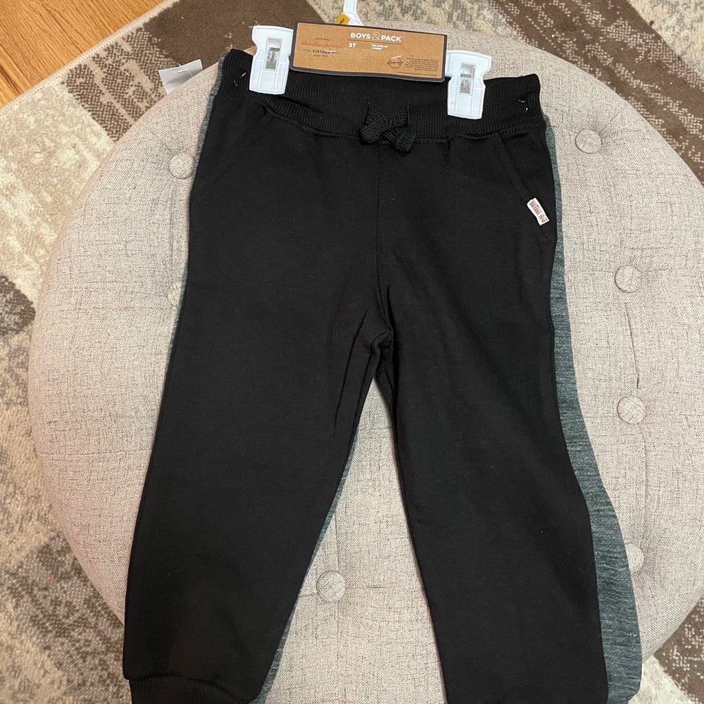 Brand new two pack sweatpants